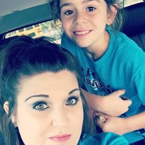 Meet your Posher, Nikole